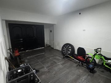 VENTA - Casa 2 dormitorios, Centro Funes
