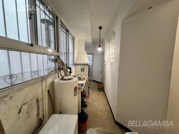 DEPARTAMENTO VENTA SAN TELMO 4 AMBIENTES DEPENDENCIA