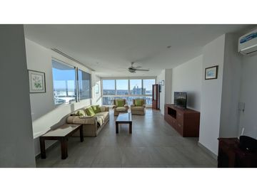 En renta departamento con vista al mar en Manta