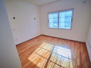 VENTA DEPARTAMENTO 3 AMBIENTES COCHERA A ESTRENAR
