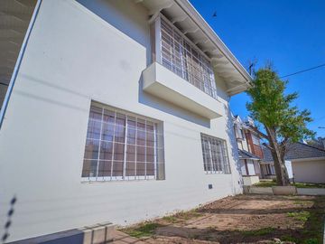 VENTA DEPARTAMENTO 3 AMBIENTES COCHERA A ESTRENAR
