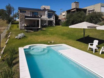 VENTA CASA 3 DORM EN POSTA CARRETA CLUB DE CAMPO