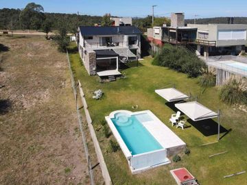 VENTA CASA 3 DORM EN POSTA CARRETA CLUB DE CAMPO