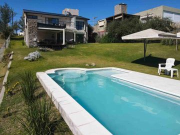 VENTA CASA 3 DORM EN POSTA CARRETA CLUB DE CAMPO