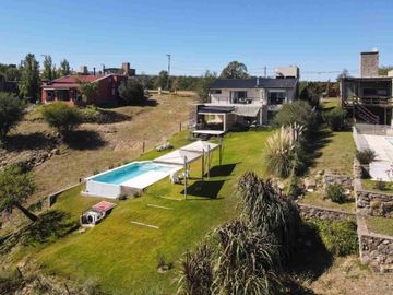 VENTA CASA 3 DORM EN POSTA CARRETA CLUB DE CAMPO