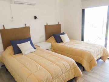 VENTA CASA 3 DORM EN POSTA CARRETA CLUB DE CAMPO