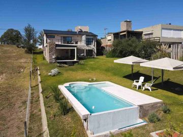VENTA CASA 3 DORM EN POSTA CARRETA CLUB DE CAMPO