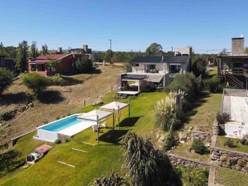 VENTA CASA 3 DORM EN POSTA CARRETA CLUB DE CAMPO