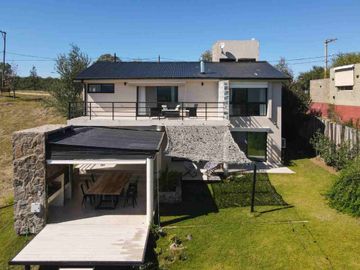 VENTA CASA 3 DORM EN POSTA CARRETA CLUB DE CAMPO