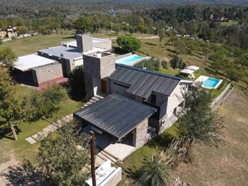 VENTA CASA 3 DORM EN POSTA CARRETA CLUB DE CAMPO