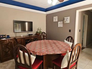 CASA EN VENTA LANUS 4 AMB FONDO - GARAGE