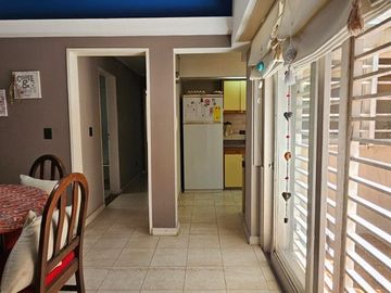 CASA EN VENTA LANUS 4 AMB FONDO - GARAGE