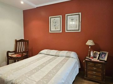 CASA EN VENTA LANUS 4 AMB FONDO - GARAGE