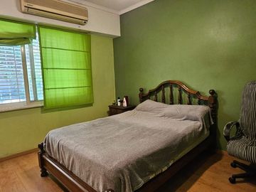 CASA EN VENTA LANUS 4 AMB FONDO - GARAGE