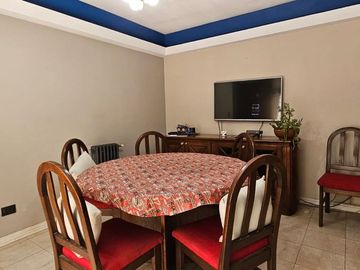 CASA EN VENTA LANUS 4 AMB FONDO - GARAGE