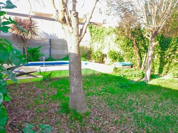 CASA BARRIO SANTA ANA 4 HABITACIONES C/ PISCINA