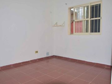 CASA BARRIO SANTA ANA 4 HABITACIONES C/ PISCINA