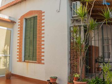 VENTA CASA MULTIFAMILIAR OLIVOS S/LOTE 300 M2
