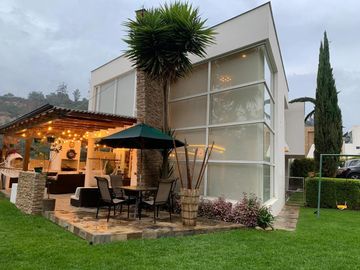 VENDO Casa  Urbanización en Nayón - Tanda