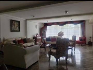 Casa Independiente con Suite en Nayón - Tanda