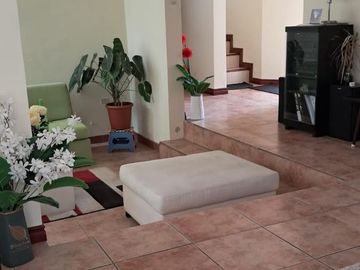 VENDO CASA CONJUNTO TUMBACO LA MORITA 2 TOLA CHICA