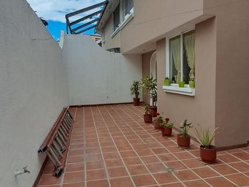 VENDO CASA CONJUNTO TUMBACO LA MORITA 2 TOLA CHICA