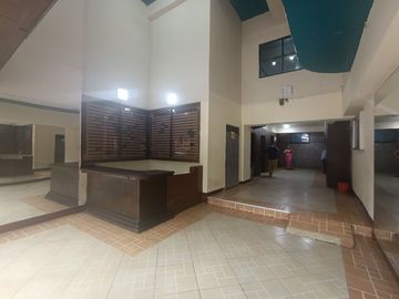 Suite en alquiler en centro de Guayaquil, edificio Forum  GabR