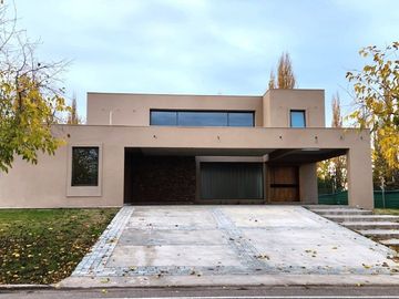venta casa b°lavacherie 550m2 cub apto credito