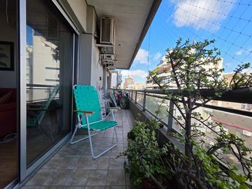 VENTA. DEPTO 4 AMBIENTES BALCÓN COCHERA, BELGRANO.
