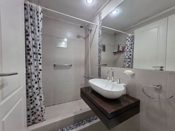 VENTA. DEPTO 4 AMBIENTES BALCÓN COCHERA, BELGRANO.