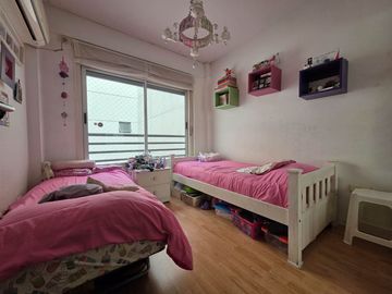 VENTA. DEPTO 4 AMBIENTES BALCÓN COCHERA, BELGRANO.