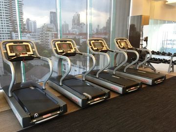 1 Bedroom Condo for sale at Modern 1-bedroom condo in Petchaburi-Asoke area [ABKK27155]