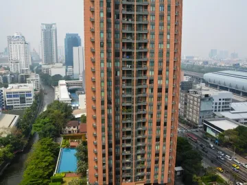 1 Bedroom Condo for sale at Modern 1-bedroom condo in Petchaburi-Asoke area [ABKK27155]
