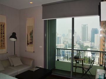 1 Bedroom Condo for sale at Modern 1-bedroom condo in Petchaburi-Asoke area [ABKK27155]