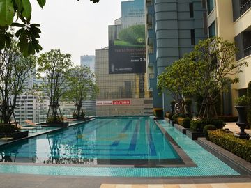 1 Bedroom Condo for sale at Modern 1-bedroom condo in Petchaburi-Asoke area [ABKK27155]