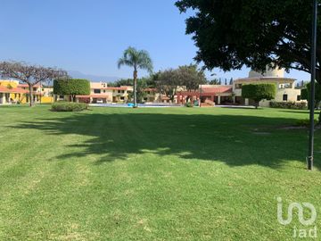 (RENTA) CASA DE UN NIVEL AMUEBLADA , SUMIYA (EN CONDOMINIO) EL MEJOR CLIMA DE CUERNAVACA
