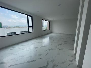CASA EN LAGO ESMERALDA