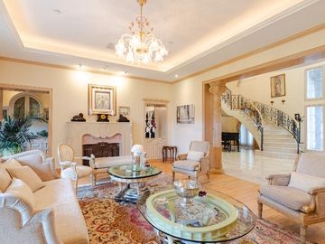 Residencia de Lujo en Venta - Diseño, Confort y Exclusividad en un Solo Lugar