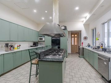 Residencia de Lujo en Venta - Diseño, Confort y Exclusividad en un Solo Lugar
