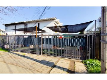 SE VENDE CASA VILLA FREI 4D/3B ÑUÑOA