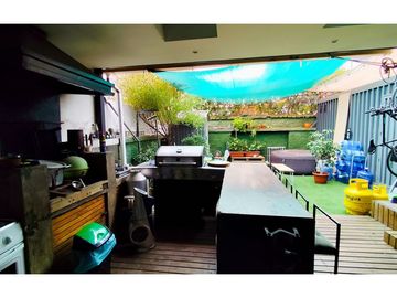 SE VENDE CASA VILLA FREI 4D/3B ÑUÑOA
