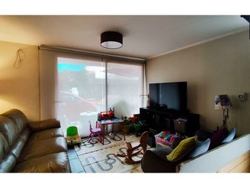 SE VENDE CASA VILLA FREI 4D/3B ÑUÑOA