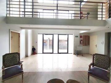 DEPARTAMENTO EN VENTA A ESPALDAS DE CENTRO MAYOR ZONA ZAVALETA!