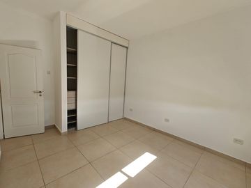 Casa con pileta en Santa Elena Pilar del Este