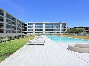 Departamento con Jardin en Complejo Prana San Isidro