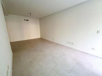 Departamento con Jardin en Complejo Prana San Isidro