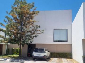 Casa en Venta - Gran Capricho, Cumbres del Lago Juriquilla