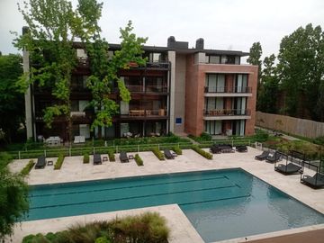 CASA LIVING- Departamento en venta en Las Lomas de San Isidro.