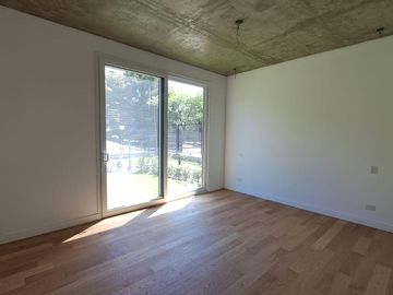 CASA LIVING- Departamento en venta en Las Lomas de San Isidro.