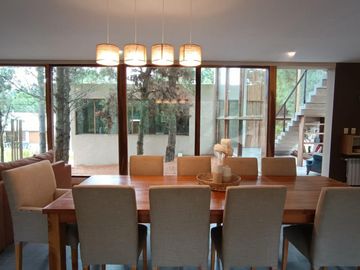 Casa en venta - 5 Dormitorios 4 Baños - Pinamar